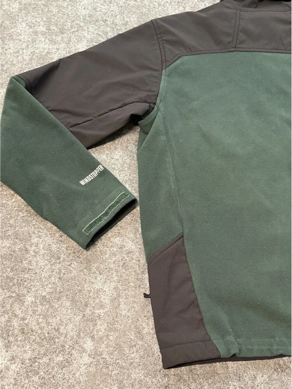 North Face Men’s Windstopper Fleece Soft Shell Jacket Medium Green Black